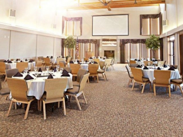 Einan’s at Sunset Funeral Home