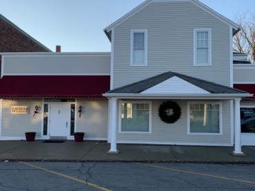 Knapp-Redenius Funeral Home - Gilman