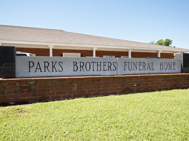 Parks Brothers Funeral Service-Prague