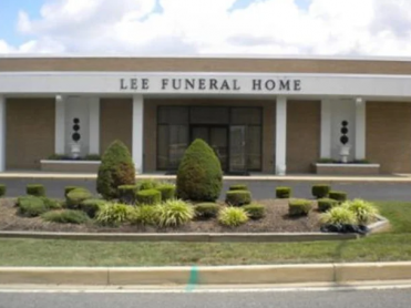 Lee Funeral Home - Clinton