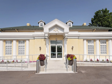 Littleton & Rue Funeral Home and Crematory