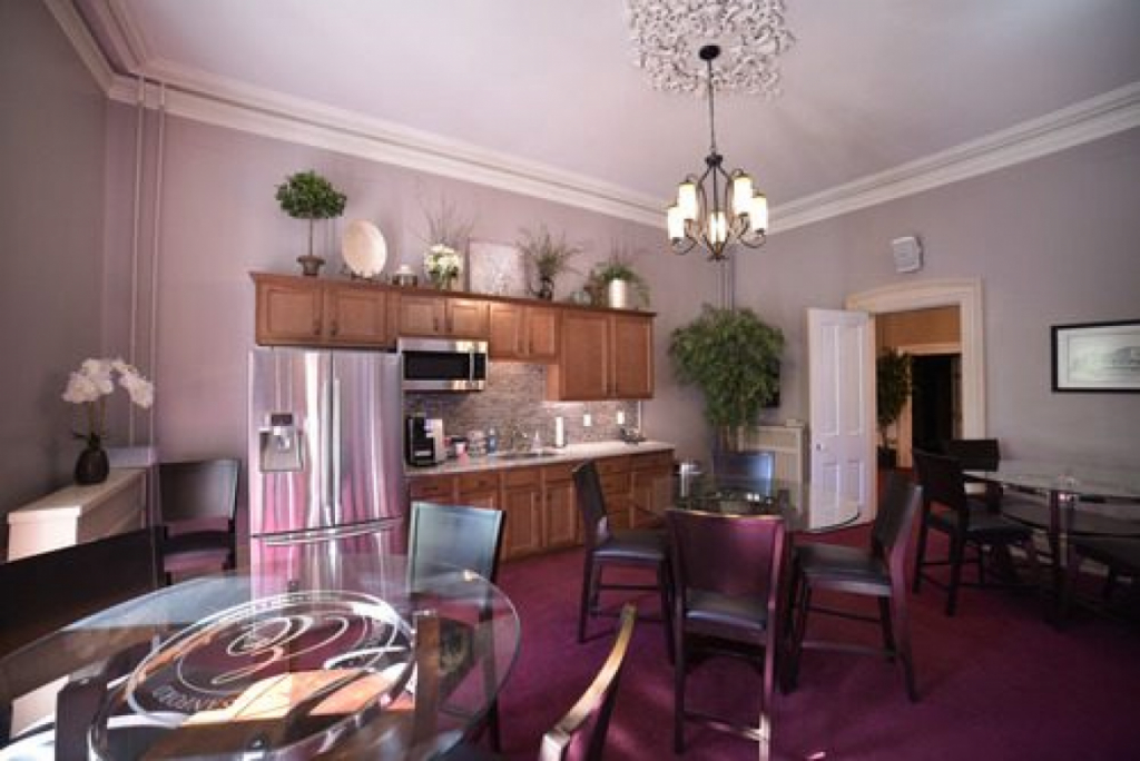 Eichholtz Daring & Sanford Funeral Home & Cremation Center