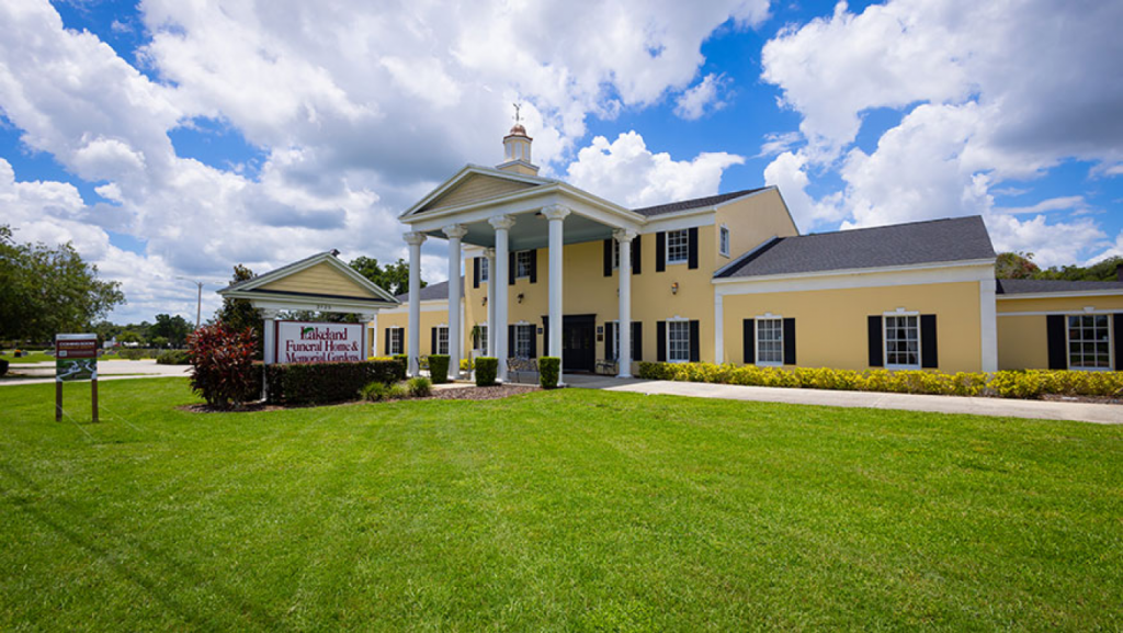 Lakeland Funeral Home & Memorial Gardens Obituaries & Services In