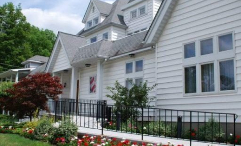 Mooresville - Funeral Home