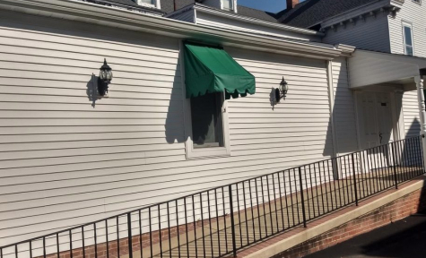 Daniels & Hutchison Funeral Home
