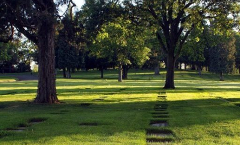 Burial Plots by Perl Funeral Home & Siskiyou Memorial Park in Medford, OR