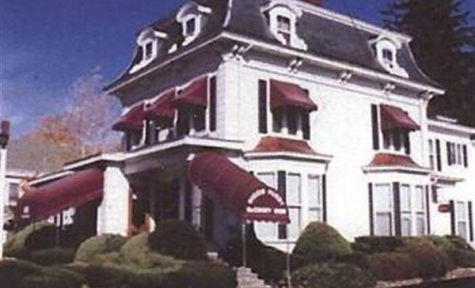 Wiggin-Purdy-McCooey-Dion Funeral Home - Dover