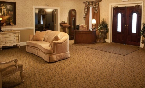 Clarksville, TN – Foyer area - Sykes Funeral Home & Crematory